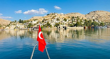 Halfeti'nin görüntüsünü bozan otel yıkıldı