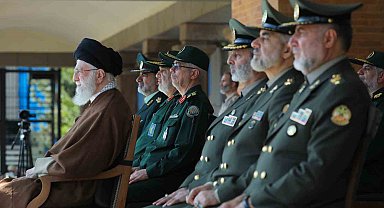 Hamaney: "Aksa Tufanı Operasyonu'nu gerçekleştiren Filistinlileri alınlarından öpüyoruz"