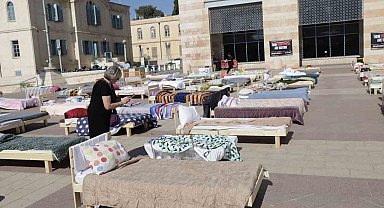 Hamas'ın rehin aldığı İsrailliler için "yataklı" protesto