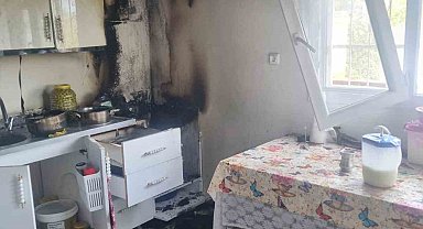 Hatay'ın Hassa ilçesinde bir evde yangın çıktı