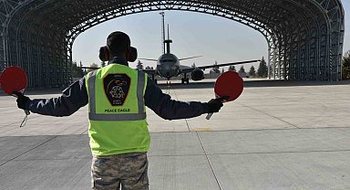 Hava Kuvvetleri'nin Havadan İhbar Kontrol Uçağı Romanya üzerinde görev uçuşu yaptı