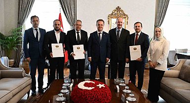 Hayırsever Koşar ailesinden Manisa'ya aile sağlığı merkezi
