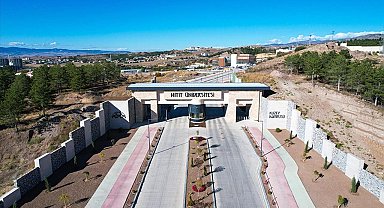 Hitit Üniversitesi'ni 5 akademisyen dünya ligine taşıdı