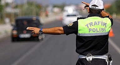 Hız kesmeden devam eden trafik denetimlerinde 7 milyon lira ceza uygulandı