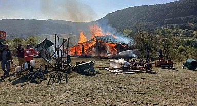 İki günde 9'uncu yangın çıktı, mahalleli tedirgin oldu