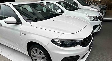 İkinci el otomobilde fiyatlar düşmeye devam ediyor