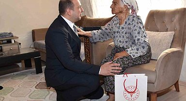 İl Sağlık Müdürü Şenkul, yaşlı çınarları unutmadı