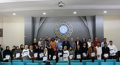 İlahiyat Fakültesi öğrencilerinin sunduğu projelerin tamamı onaylandı