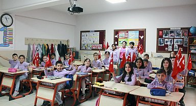 İlkokul öğrencileriyle 100. yıl etkinliği