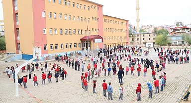 İlkokullarda fiziksel aktivite etkinlikleri başladı