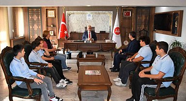 İmam Hatipli öğrenciyle bir araya geldi