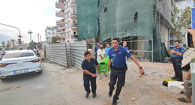 İnşaattan düşen işçi hayatını kaybetti