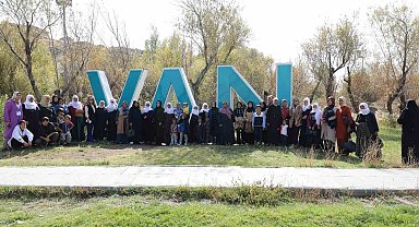 İpekyolu Belediyesi'nden mutlu kadınlar etkinliği