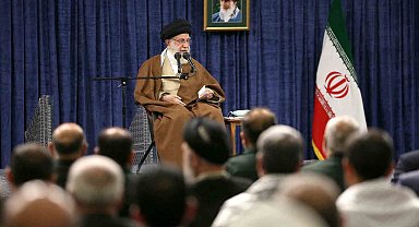 İran dini lideri Hamaney: "Müslüman ülkeler bu savaş suçları karşısında pasif kalmamalı"