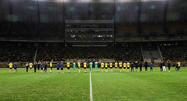 İran ve Suudi Arabistan takımları arasındaki maç Kasım Süleymani büstü nedeniyle iptal edildi