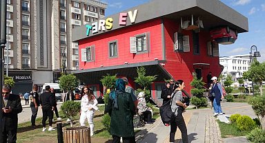 İranlılardan ters eve yoğun ilgi