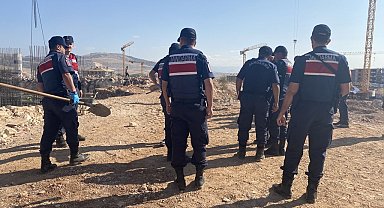 İşçiler arasında kürekli, sopalı kavga: 3 yaralı