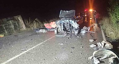 Isparta'da otomobil ile kamyonet çarpıştı: 1'i çocuk 3 ölü, 2'si ağır 3 yaralı