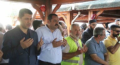 İsrail işgalinde ölen Filistinliler için gıyabi cenaze namazı kılındı