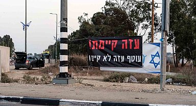 İsrail'de sınır bölgelerine "Biz kazanacağız" pankartları asıldı