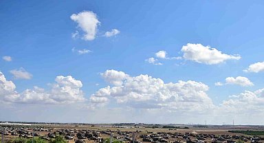 İsrail'in Gazze sınırında tank ve mühimmat hareketliliği sürüyor