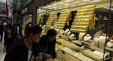 İsrail'in Gazze'ye saldırıları ve savaşın yayılma riski altındaki tansiyonu yüksek tutuyor