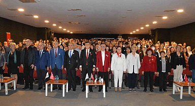İstanbul Yeni Yüzyıl Üniversitesi Cumhuriyetin 100. yılını düzenlenen törenle kutladı