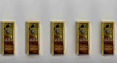 İstanbul'da kendine kuyumcu süsü veren bir kişi çakmakları külçe altın diye sattı