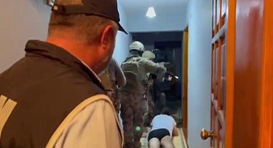 İzmir'de tefeciler, dolandırıcılar ve vergi kaçakçıları 'kafes'lendi