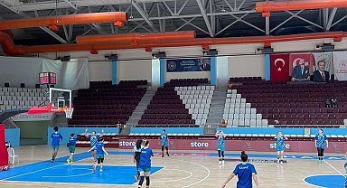 İzmit Belediyespor, Hatay Büyükşehir'i mağlup etti