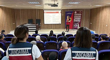 Jandarma Köşk'te kamu kurum personellerine KADES'i tanıttı