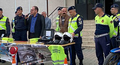 Jandarma trafik ekibinden okulda trafik güvenliği eğitimi