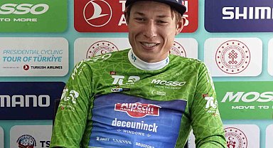 Jasper Philipsen: "Bisiklet üzerinde acı da çektik ama doğal güzellikler acımızı unutturdu"