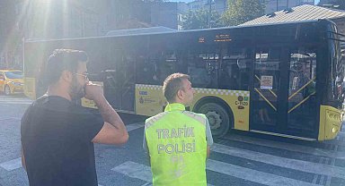 Kadıköy'de 7 sürücüye 13 bin 853 lira ceza kesildi