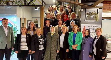 Kadın muhtarlar onuruna yemek düzenlendi