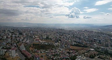 Kahramanmaraş'ta ağır hasarlı binaların yüzde 58,7'si yıkıldı