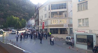 Kahvehanede oturan bacanağına kurşun yağdırdı: 1 ölü, 1 yaralı