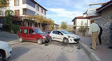 Karabük'te trafik kazası : 2 yaralı