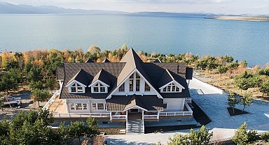 Kars Valiliği'nden Kütük Ev yangını açıklaması