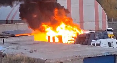 Kars'ta halk otobüsü yandı