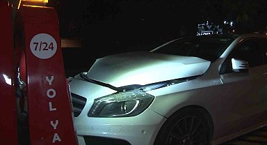 Kartal'da otomobil elektrikli motosiklete çarptı