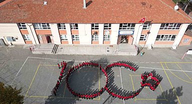 Kastamonu'da 230 öğrenci ile 100. yıl koreografisi dron ile görüntülendi