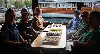 Kaymakam Kaya Marmaris'te yaşayan gaziler ile Cumhuriyet gezisi yaptılar