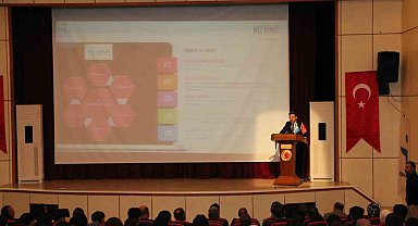 Kaymakam Özçelik: "Dünyadaki en iyi iş, severek yapılan iştir"