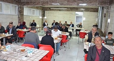 Kaymakam Seyman, engelliler derneği üyeleriyle bir araya geldi