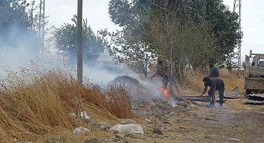 Kaynak makinesinden sıçrayan kıvılcım yangına neden oldu, işçiler söndürmek için mücadele etti