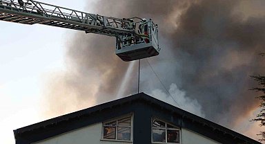 Kayseri'deki fabrika yangını 69 itfaiye personeli ile söndürüldü