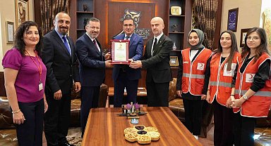 KBÜ'ye Kurumsal Kan Bağışçısı "Altın Madalyası"