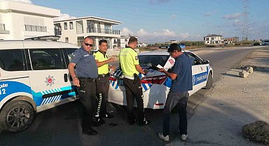 Kendisine çarpıp kaçan alkollü sürücüyü önünü keserek yakaladı