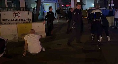 Kendisini sıkıştırdığını iddia ederek şoföre saldırdı